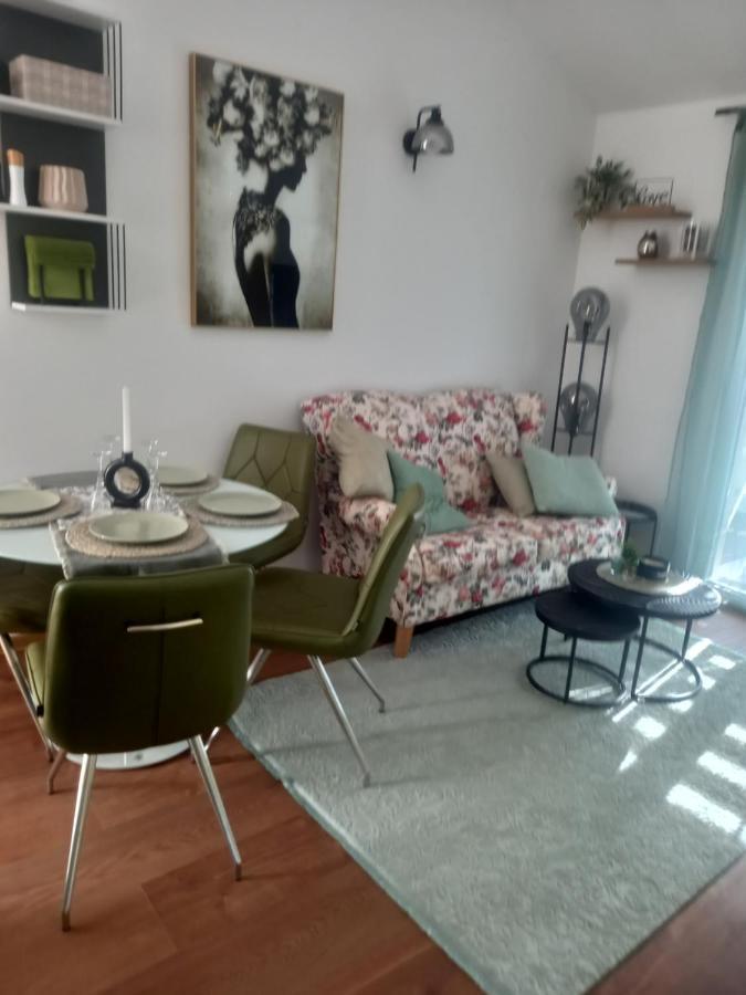 Afrodita Bistrica Sutivan Bagian luar foto